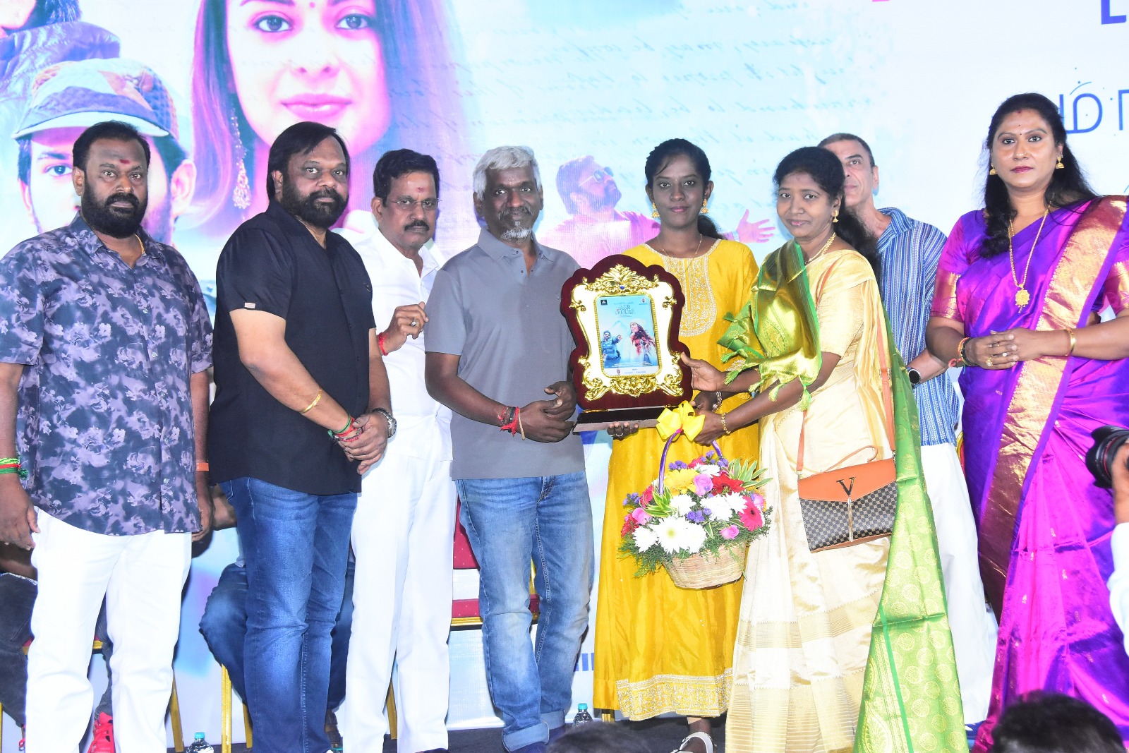 “கமாண்டோவின் லவ் ஸ்டோரி'” படத்தின் இசை மற்றும் டிரெய்லர் வெளியீட்டு விழா !