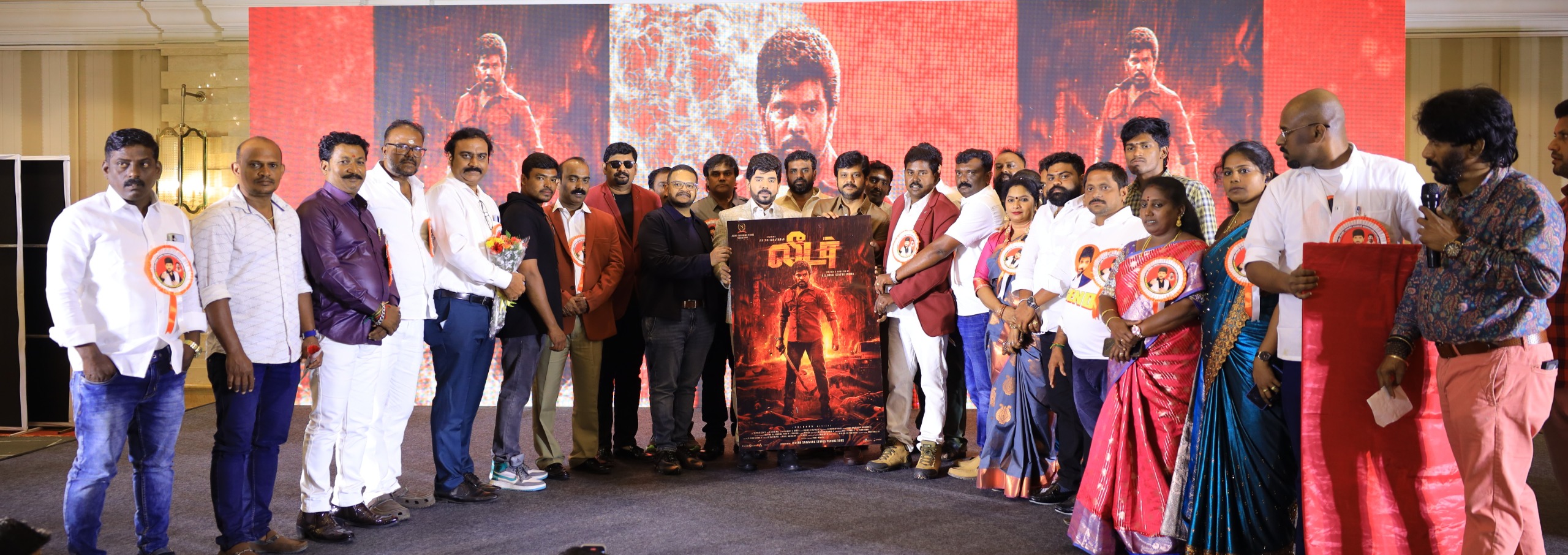 லெஜெண்ட் சரவணன் நடிக்கும் “லீடர்” படத்தின் பிரத்யேக காணொலி வெளியீடு !