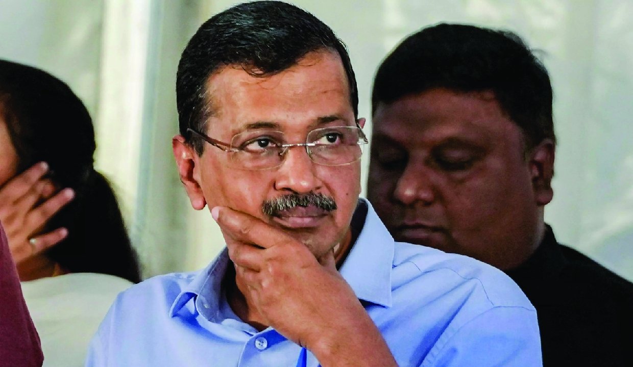 பாஞ்சாபில் காலியாகும் ஆம் ஆத்மி கூடாரம் !