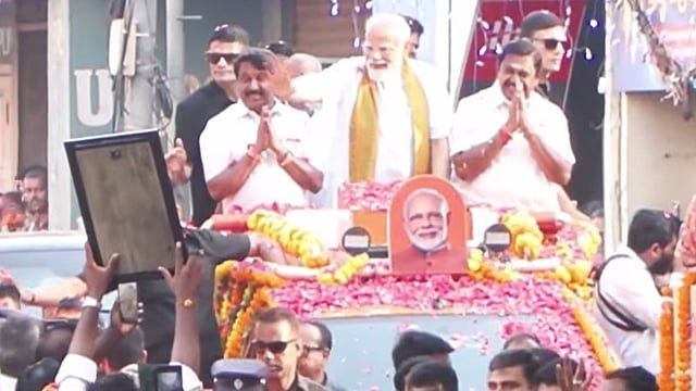 திமுக அரசாங்கம் குடும்பத்துக்கானதா ?மக்களுக்காகவா ? – பிரதமர் மோடி