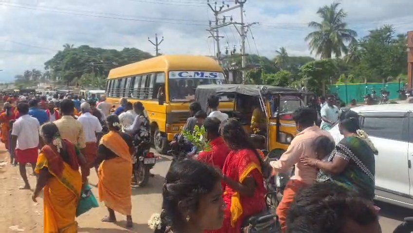 நெய்க்காரப்பட்டி கோவில் திருவிழாவில், கூட்ட நெரிசலில் சிக்கி 20_க்கும் மேற்பட்டோர் காயம் !