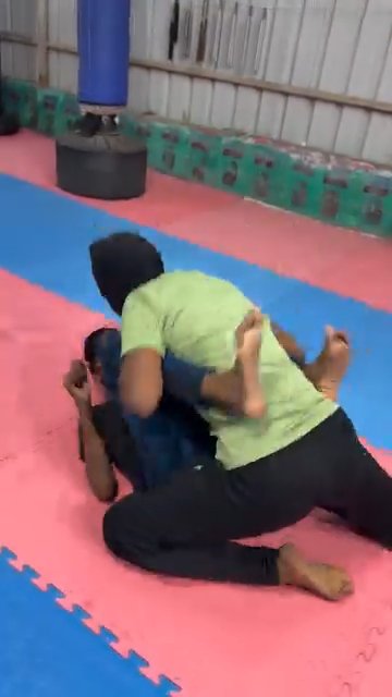கராத்தே பயிற்சி என ஆபாச வீடியோ வெளியீடு ! வலுக்கும் கண்டனங்கள், கண்டுகொள்ளாத காவல்துறையினர் !